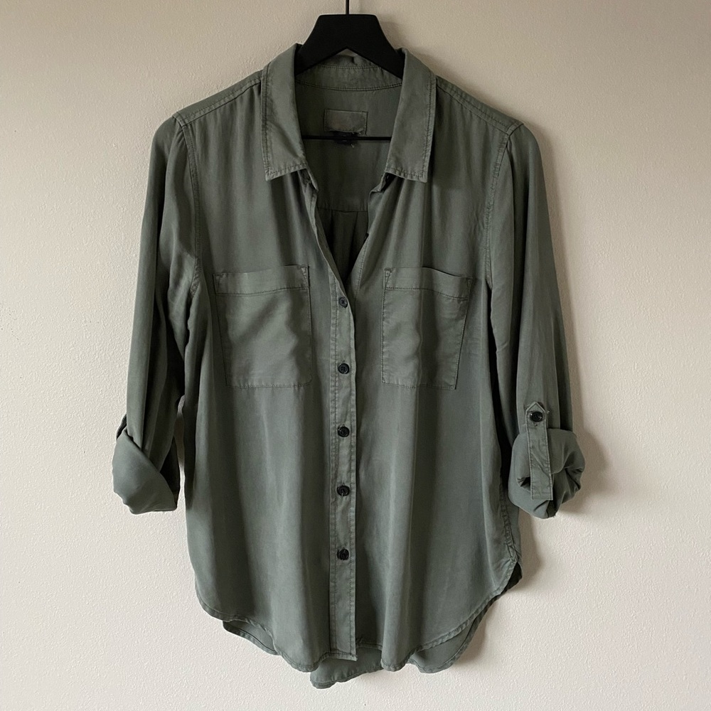 Universal Thread Olive Green Button Down Shirt